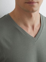 Reiss Sage Green Dayton Cotton V-neck Tailored-Fit T-Shirt - Image 3 of 6
