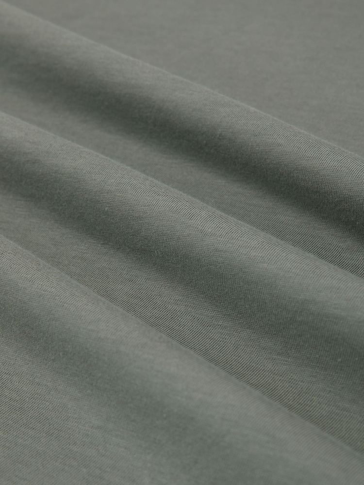 Reiss Sage Green Dayton Cotton V-neck Tailored-Fit T-Shirt - Image 6 of 6