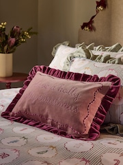 30 X 50cm Holly Jolly Christmas Slogan Ruffle Cushion - Kuva 1 / 4