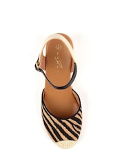 Lunar Black Goji Sandals - Image 6 of 6