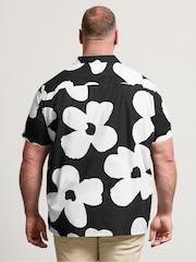 أسود - BadRhino Big & Tall Peached Poplin Shirt - صورة 3 من 6