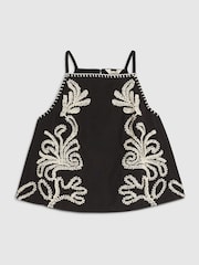 River Island גופיית רייסר רקומה בעיטור תפר דקורטיבי - תמונה 4 מתוך 4