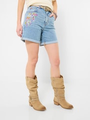 شورت دنيم مطرز بزخارف موردة من Joe Browns - صورة 3 من 6