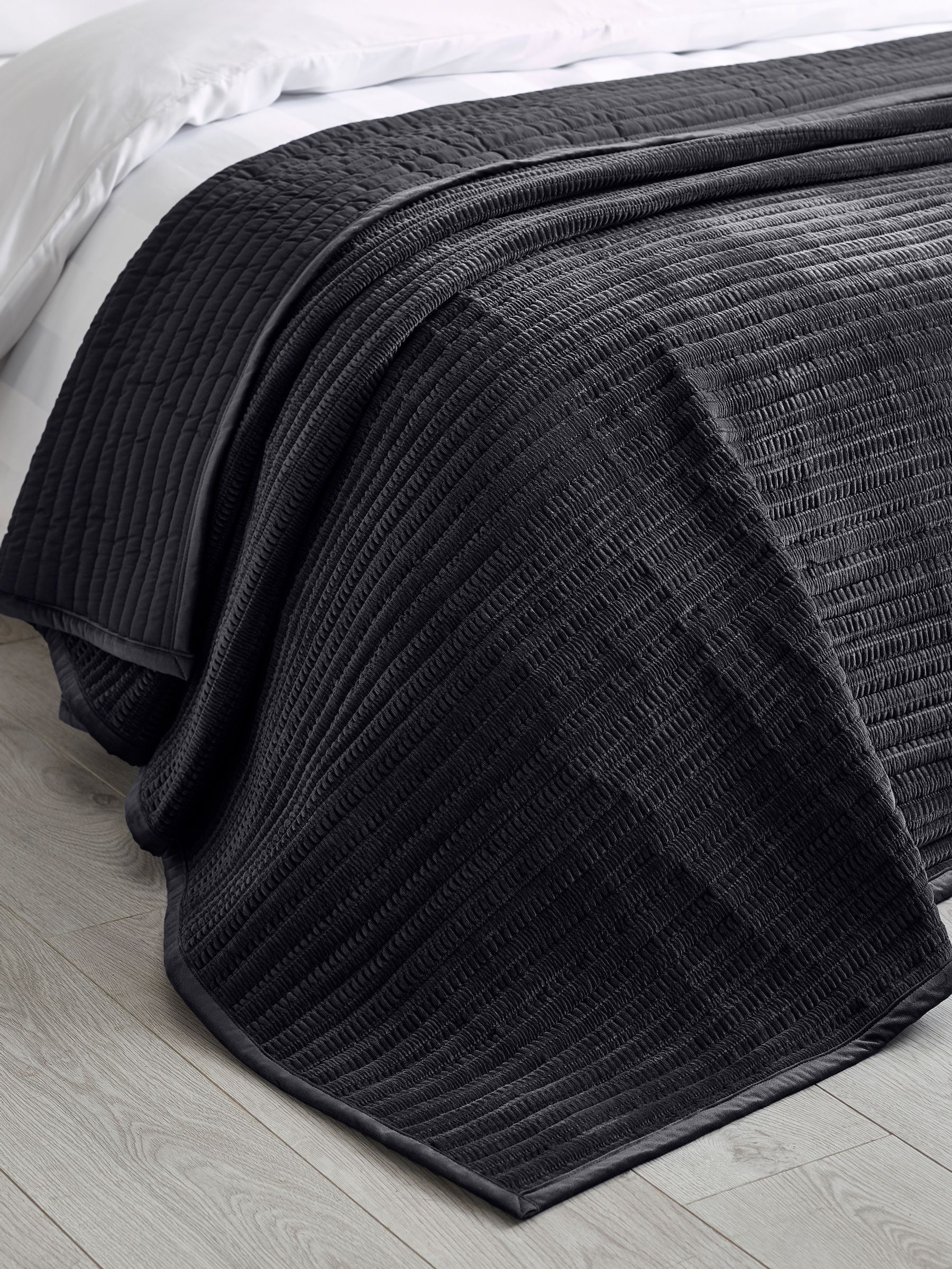 Catherine Lansfield Men's Black Pinsonic Bedspread - Image 6