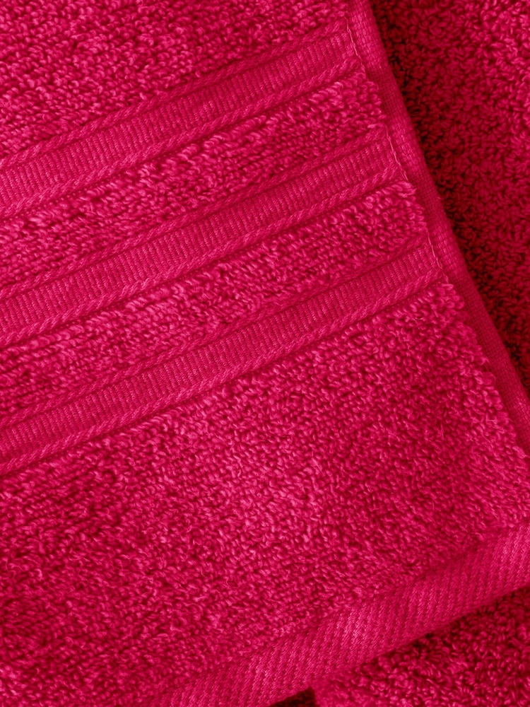 Catherine Lansfield 6 Piece Hot Pink Zero Twist Towel Set - Image 3 of 3 Catherine Lansfield 6 Piece Hot Pink Zero Twist Towel Set - Image 3 of 3