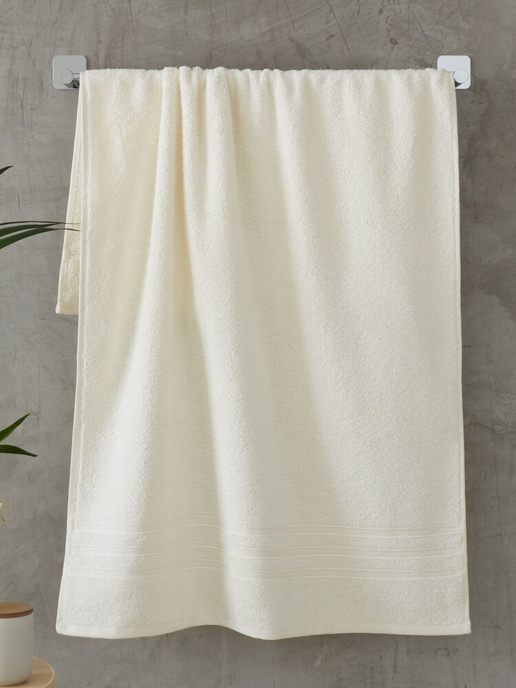 Catherine Lansfield Set of 2 Cream 100% Cotton Bath Sheet Towels - Image 2 of 3 Catherine Lansfield Set of 2 Cream 100% Cotton Bath Sheet Towels - Image 2 of 3