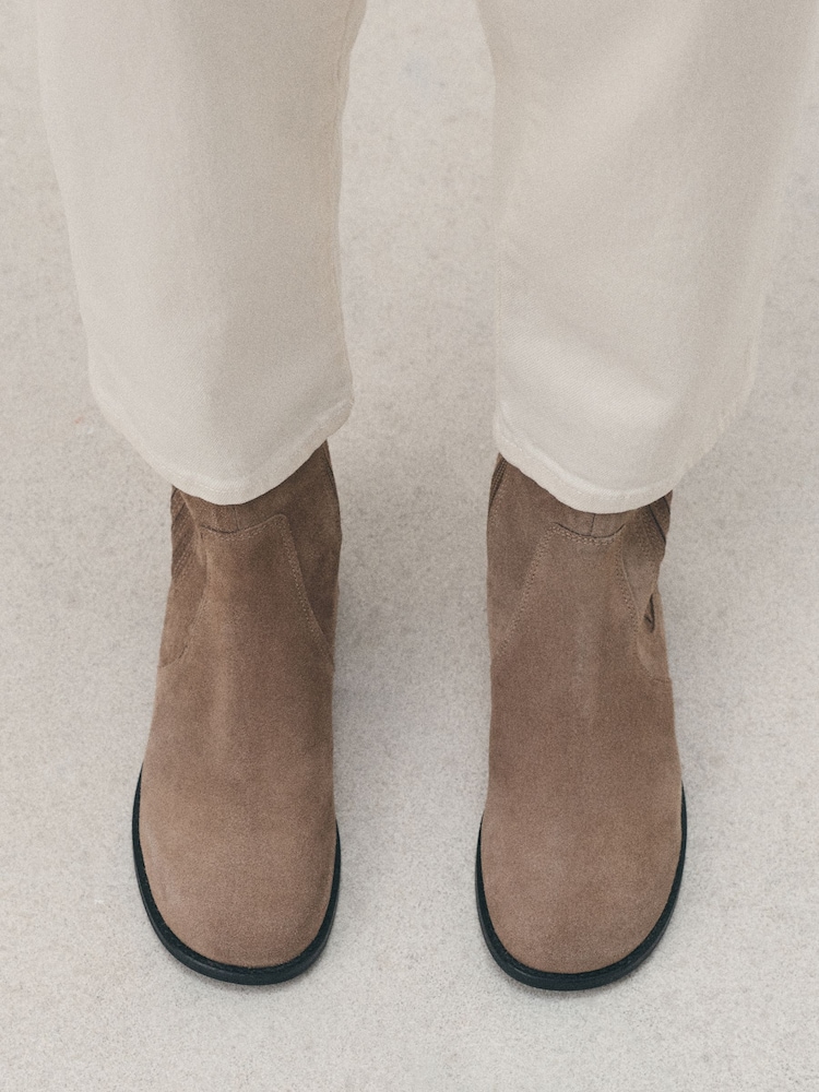 Ουδέτερο - Forever Comfort® Scround Toe Leather Chelsea Boots - Εικόνα 2 από 3 Ουδέτερο - Forever Comfort® Scround Toe Leather Chelsea Boots - Εικόνα 2 από 3