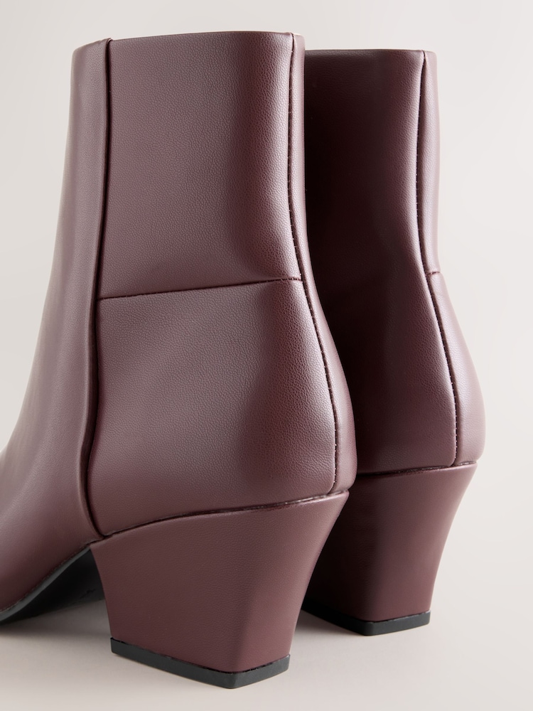 Burgundy Red - Forever Comfort® Pointed Toe Ankle Boots - Larawan 2 ng 5