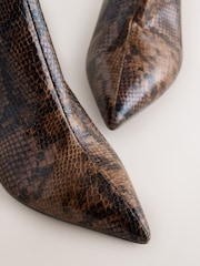 Chocolate Brown/Snake Print - Назавжди комфорт® кошеня підбори взуттєві чоботи - Image 5 of 5