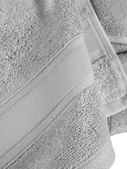 Casa Lusso 4 Piece Silver Cloud Charm Hotel Micro Modal and Turkish Cotton Towel Set - Image 3 of 5