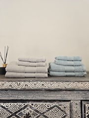 Casa Lusso 4 Piece Silver Cloud Charm Hotel Micro Modal and Turkish Cotton Towel Set - Image 5 of 5