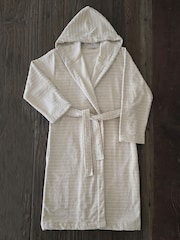Casa Lusso Sandshell Supine Linen and Turkish Cotton Hooded Bathrobe - Image 3 of 5