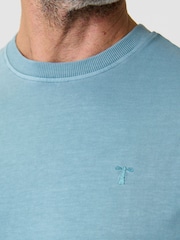 أخضر - تيشرت صباغة بعد التفصيل قطن جيرسي مع ياقة بحافة مستديرة من Saltwell - صورة 6 من 6