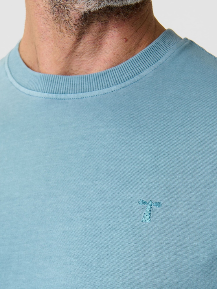 أخضر - تيشرت صباغة بعد التفصيل قطن جيرسي مع ياقة بحافة مستديرة من Saltwell - صورة 6 من 6