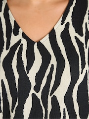 Evans Black V-Neck Shell Top - Image 5 of 6