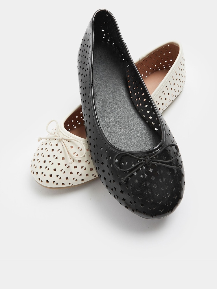 Yours Curve Black Wide Fit EEE Faux Leather Cut Out Ballet Pumps - Image 5 of 5