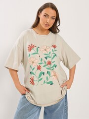 Yours Curve Natural Floral Graphic T-Shirt - Image 2 of 5