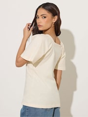 كريم - PixieGirl Crochet Neck Flutter Sleeve Top - صورة 3 من 5