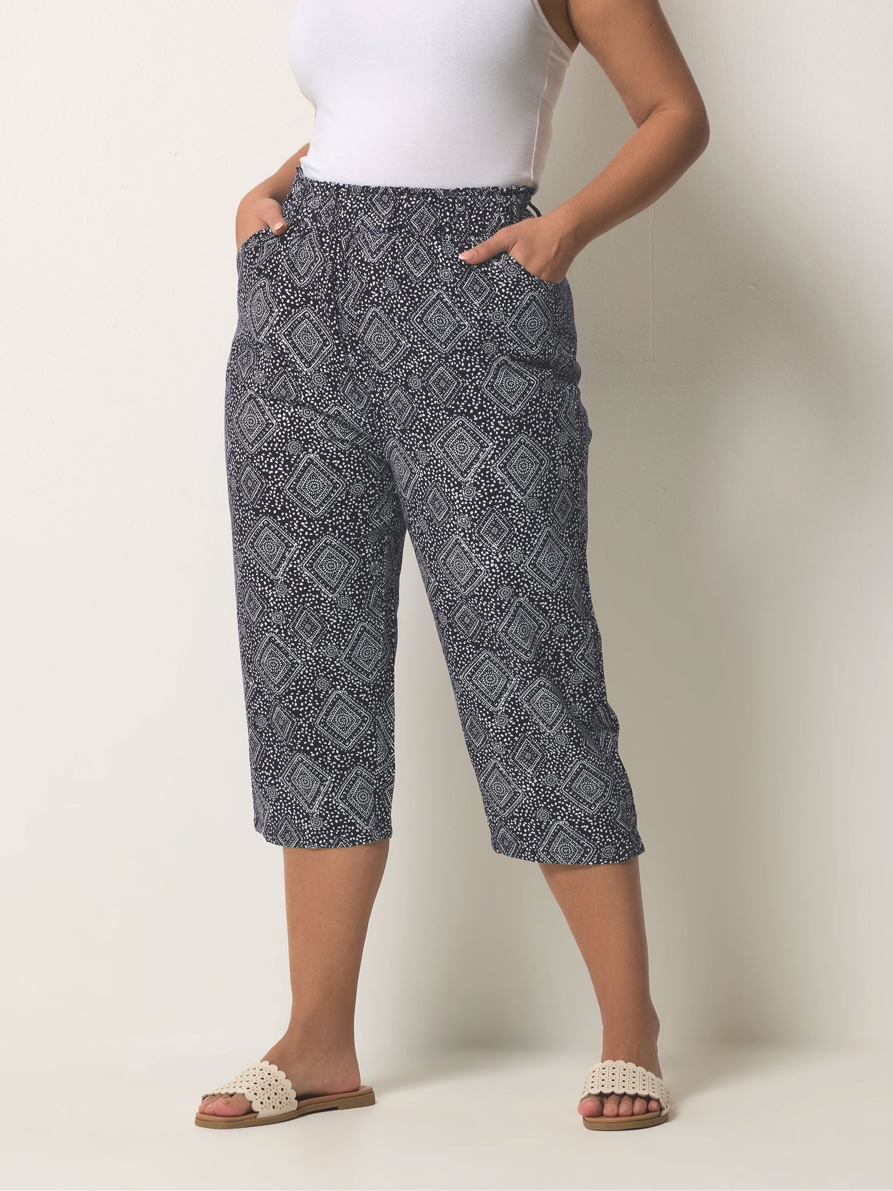 Yours Women's Dark Navy Geometric Cool Cotton Cropped Trousers In | : 30/32 - Image 2
