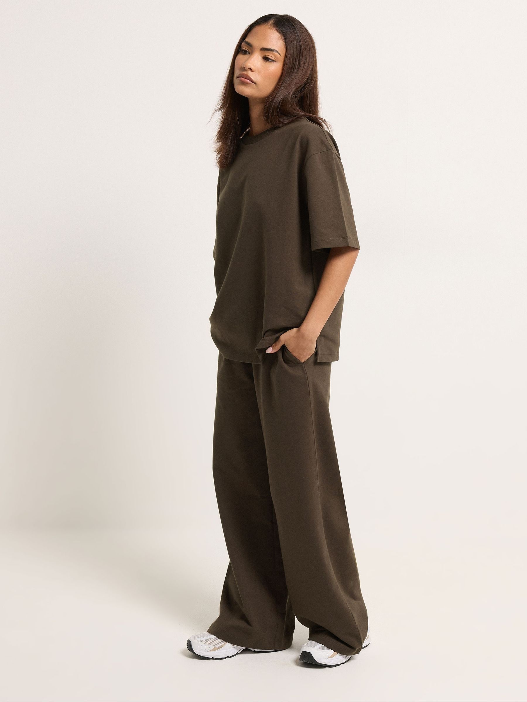 Pixiegirl Petite Women's Brown Wide Leg Joggers