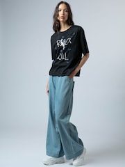 أسود - تيشرت مريح Bella + Canvas من Religion - صورة 2 من 6