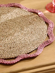 Nina Campbell Set of 2 Pink Woven Seagrass Placemats - Image 2 of 4