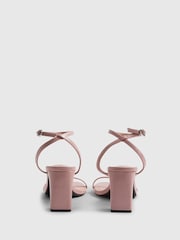 Lyserød - River Island sandaler med blokhæl og rem i Kunstigt ruskind - Billede 4 af 6