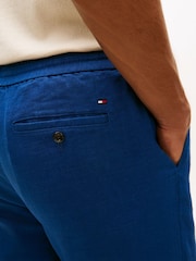 Tommy Hilfiger 할렘 테이퍼드 레그 린넨 블렌드 치노 - 4의 이미지 3