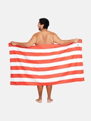 منشفة شاطئ سريعة الجفاف من Dock & Bay - Image 3 of 5