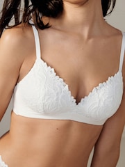 Black/White/Light Pink Pad Non Wire Lace Ultimate Comfort Bras 3 Pack - Image 4 of 19