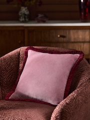 Coussin à franges contrastantes en velours doux - Image 1 de 4