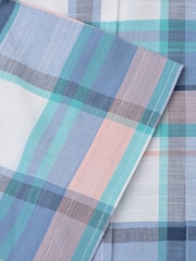 أزرق - قميص بأكمام قصيرة من قطن سلوب بنقشة مربعات من Brook Taverner - Image 6 of 6