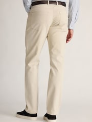 Natural - Corte estándar - Brook Taverner 5 Pocket Italian Twill Stretch Cotton Trousers - Imagen 2 de 4