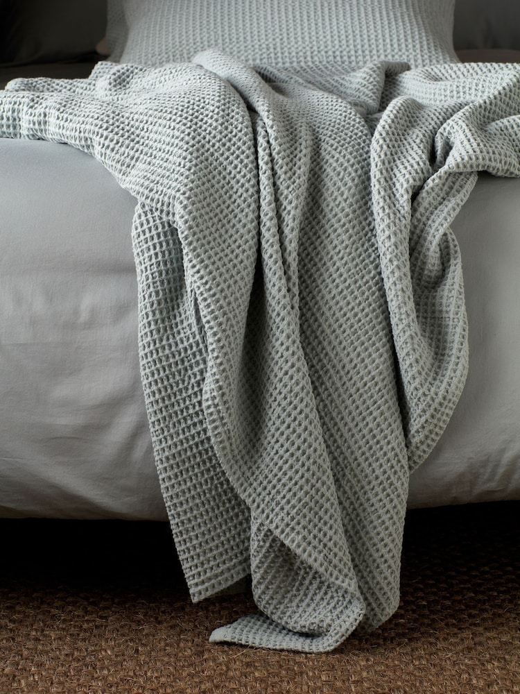Secret Linen Store Sage Big Waffle 100% Cotton Throw - Image 1 of 3