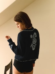 Daily by Desmond & Dempsey Navy Floral Embriodery Knitted Cardigan - Image 2 de 6