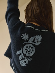 Daily by Desmond & Dempsey Navy Floral Embriodery Knitted Cardigan - Image 5 de 6