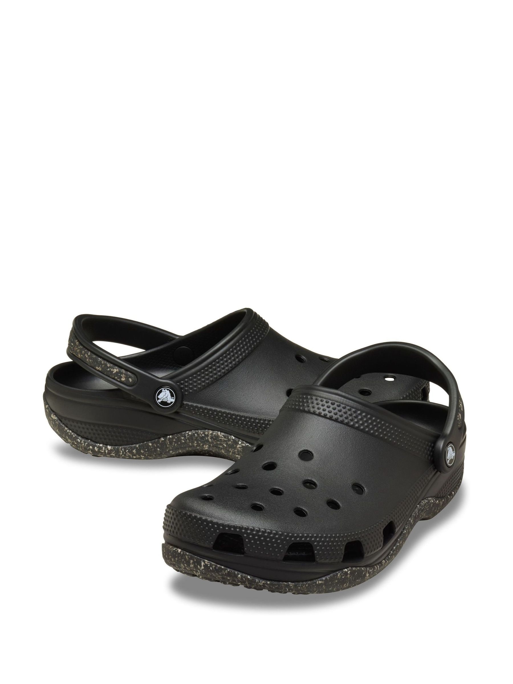 Next：日本 ブラック - Crocs Classic EVO クロッグサンダル from Next