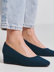 JD Williams Low Wedge Court Shoes - تصویر 3 از 4