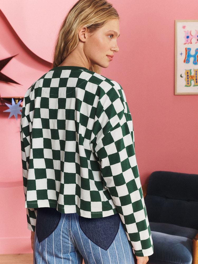 Eleanor Bowmer Green/Ecru Big Nick Energy Modal Long Sleeve T-Shirt - Image 2 of 3 Eleanor Bowmer Green/Ecru Big Nick Energy Modal Long Sleeve T-Shirt - Image 2 of 3