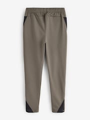 Castore Green Training Tracksuit - Image 12 of 14