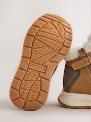 黃褐色棕色 - Lace Up Walker Boots - 圖片 6，共 6