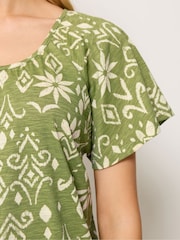 أخضر - M&Co Cotton Scoop Neck Top - صورة 4 من 5