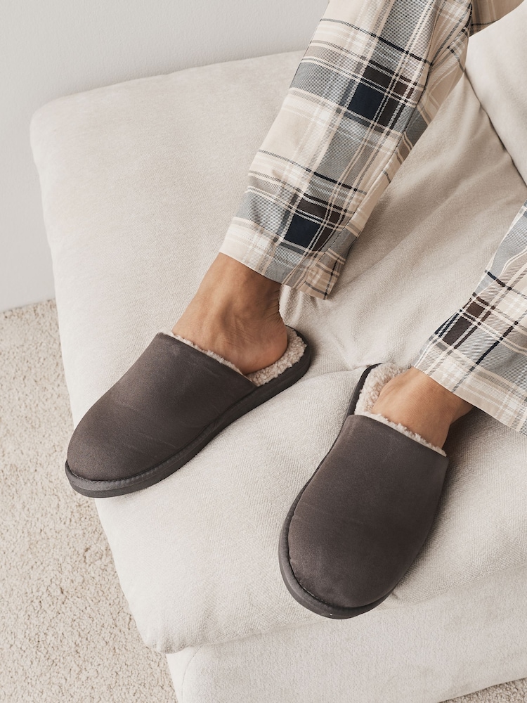 Gris - Pantuflas tipo mule de microfibra - Imagen 1 de 7 Gris - Pantuflas tipo mule de microfibra - Imagen 1 de 7