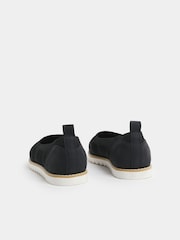 حذاء باليه مسطّح بتصميم محبوك سهل اللبس مقاس بالغ العرض من Yours Curve - صورة 4 من 4