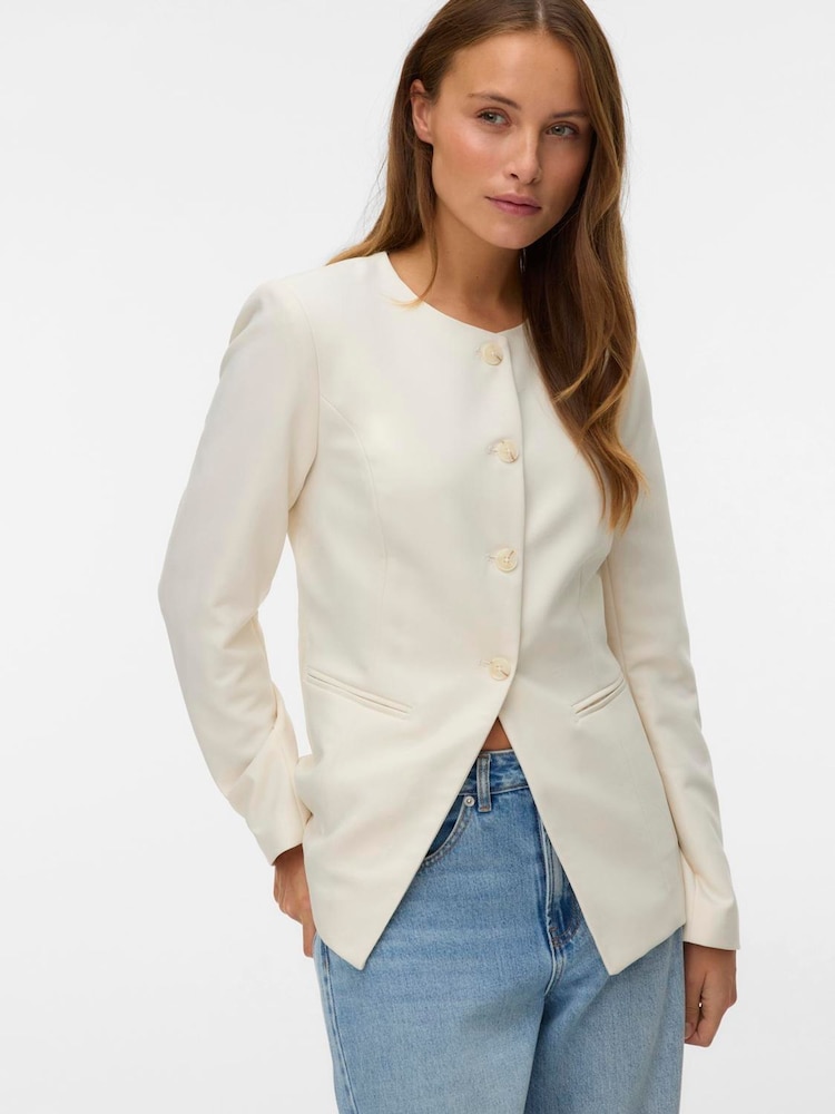 VERO MODA Long Sleeve Fitted Blazer - Bild 1 von 6 VERO MODA Long Sleeve Fitted Blazer - Bild 1 von 6