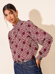 Burgundy Geo Print - Friends Like These High Neck Shirred Cuff Blouse - Larawan 4 ng 6