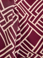 Burgundy Geo Print - Friends Like These High Neck Shirred Cuff Blouse - Larawan 5 ng 6