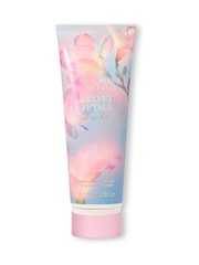 Victoria's Secret Velvet Petals Bliss 236ml Body Lotion - Image 1 of 2