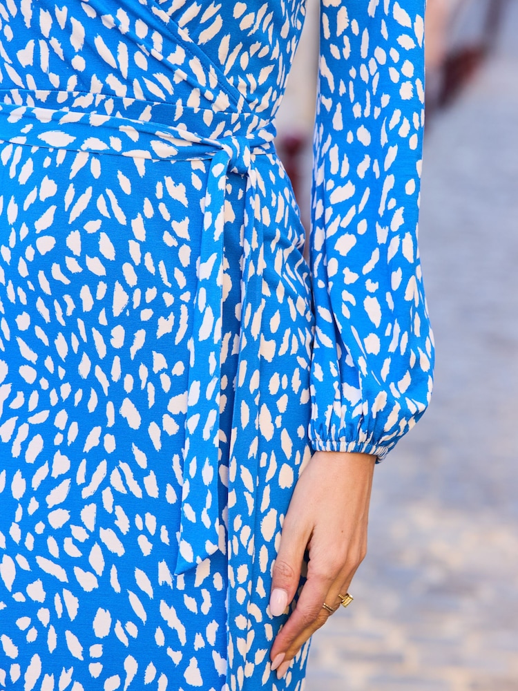 أزرق - فستان ملفوف وهمي بطبعة مزركشة بيزلي من Sosandar - Image 5 of 5