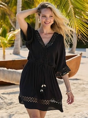 Sosandar Lace Insert Tie Detail Crinkle Kaftan - Obraz 2 z 5